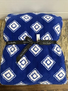 Very Bradley Oversized Throw Blanket ROYAL BLUE GEOMETRIC New With Tag 94x66 - Picture 1 of 2