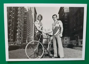 CYCLING cycling card GREG LEMOND and BERNARD HINAULT team RENAULT ELF - Picture 1 of 2