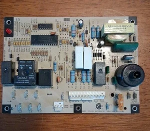 Carrier Circuit Control Board 1068-83-116A - Picture 1 of 2