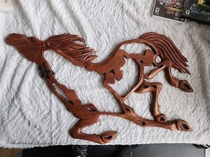 Letrero de arte placa de pared de caballo de madera tallada artesanal 29 "X 18" - Imagen 1 de 4