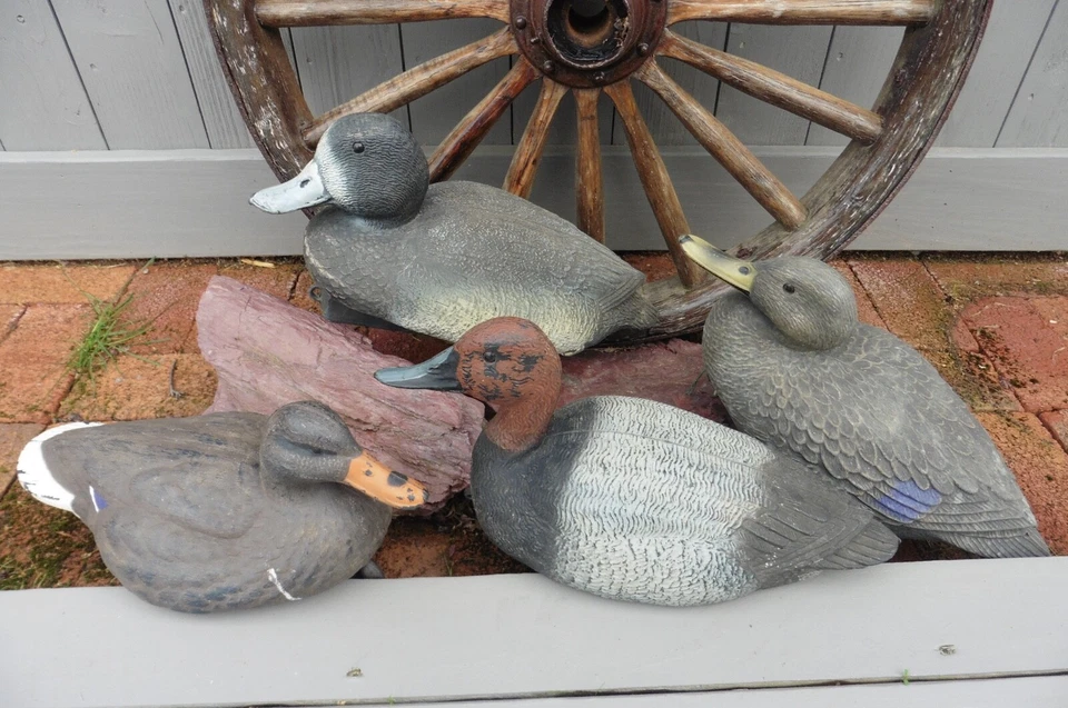 4 Decoy Ducks Drake Mallard Plastic Hunting Canvasback Italy Carry Lite geese - Image 1 of 4