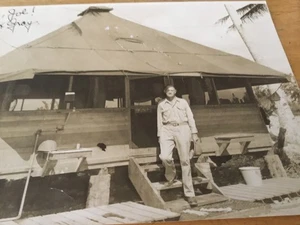 WW2 USMC /USN PACIFIC ISLAND CAMP PHOTO - Picture 1 of 5