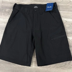 Huk Next Level 10.5 Performance Fishing Shorts Mens Medium Black Cargo Stretch - Picture 1 of 12