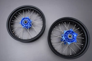Spoked Supermoto Front + Rear Wheels Rims SUZUKI DR 650 SE 1996-2014 17"/17" - Picture 1 of 6