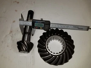 New Kubota Tractor Front Crown & Pinion Shaft Fits L48, M4800SUD-F - Picture 1 of 1