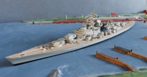 Hansa Metall Modell 100 - 1:1250 : Schlachtschiff Bismarck - dt. Kriegsmarine - Bild 1 von 4