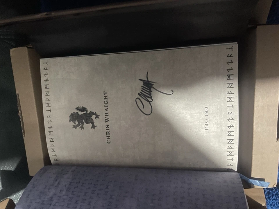 War Of The Fang Limited Edition Warhammer 40K Chris Wraight Black Library - Изображение 1 из 3