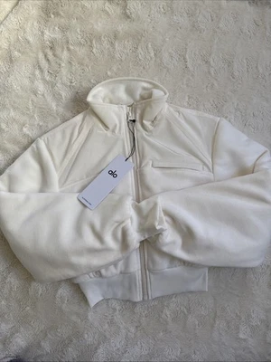 Chaqueta para mujer Alo polar polar recortada mezcla invernal marfil Xxs nueva con etiquetas $188 Foto 1 de 2