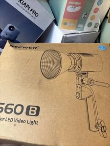 NEEWER MS60B LED Video Light 2.4G/APP Control, 65W Metal Mini Bi-Color CIB - Picture 1 of 1