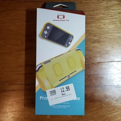 Funda protectora con agarre para Nintendo Switch Lite - Amarilla - de Hyperkin Foto 1 de 4