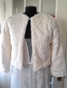 Ivory Faux Fur Shawl With 3/4 Sleeves For Bride/Bridesmaid,Jacket For Wedding - Picture 1 of 4
