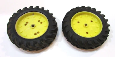 Neumáticos de tractor de goma negros vintage 1x4 con llantas de plástico amarillas ruedas piezas de juguete Foto 1 de 3