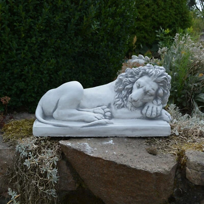 Löwe liegend rechts Steinfigur H.20 cm 41 x 20 cm 18 kg Weißbeton frostsicher - Bild 1 von 4