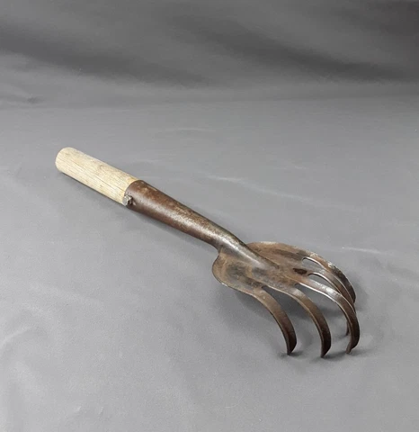 Vintage Garden Hand Tool Claw Fork Cultivator ~ 14 inch long Cover
