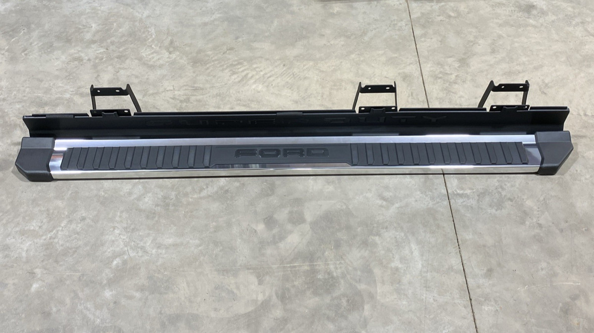 PO#13 OEM 2023-2024 Ford F250 F350 Crew Cab RH Running Board NC3Z