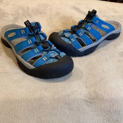 Keen Newport Slide Mule Sandal in Fjord Blue/Iceland Poppy, US Size 8 - Image 1 of 4