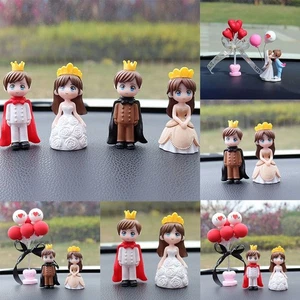Resin Car Ornament Model Anime Couples Dashboard Figurine Car Accessories - Picture 1 of 6