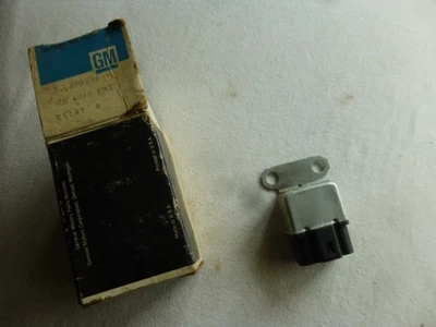 6270698 NOS GM Multi Use Relay 1973 1974 1975 Chevrolet Olds Corvette Pickup - Image 1 of 4