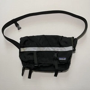 Vintage 90s PATAGONIA Large Critical Mass Canvas Reflective Messenger Bag USA - Picture 1 of 16