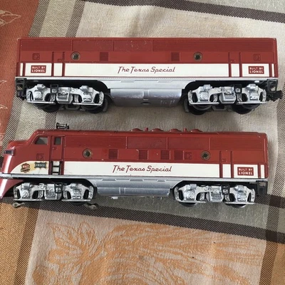 Lionel Postwar The Texas Special F3 AB Diesel Locomotive Set 2245 Runs Very Well - Image 1 of 4