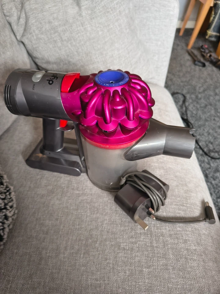 Dyson V7 Trigger Handheld Cordless Vacuum Pink – Spares/Repair, Charger - Image 1 of 3