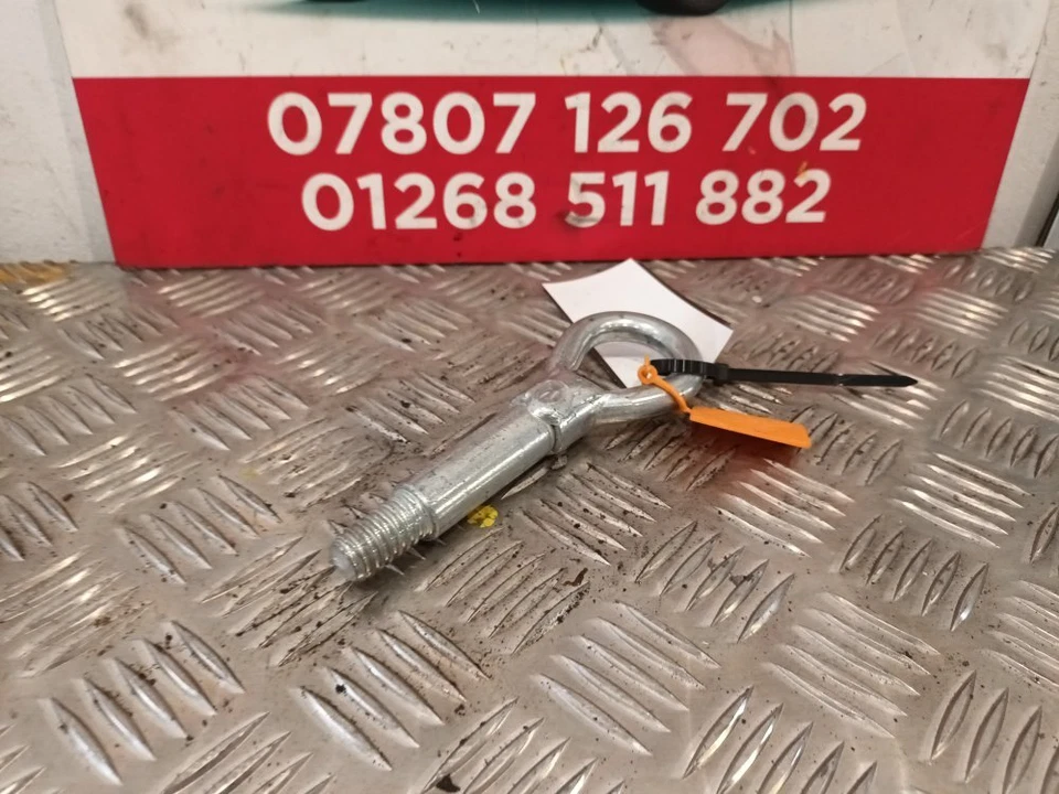 Vauxhall Vectra C 1.8 2006-2008 TOWING EYE HOOK  - Image 1 of 1
