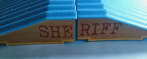 Juego de 2 piezas adicionales de repuesto para techo de plástico azul Lincoln Logs Sheriff - Imagen 1 de 6