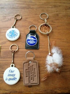 Vintage Lot Of 7 Collection of Advertising Key Rings AZ47 - Picture 1 of 3