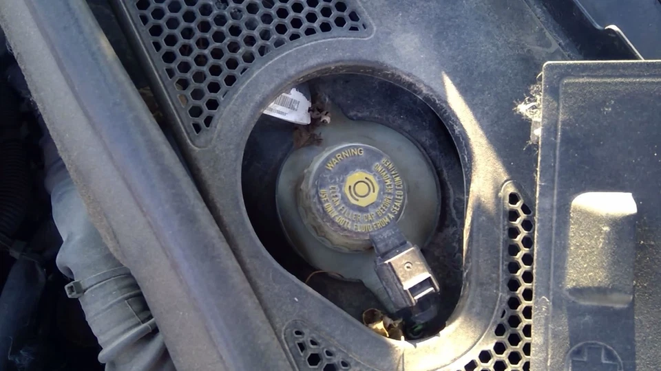 Cilindro maestro de freno compatible con 13-17 AUDI A5 5050132 Foto 1 de 1