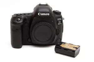 Canon EOS 5D Mark IV 5DIV 30.4MP dSLR Camera * PARTS / REPAIR but works - Picture 1 of 7