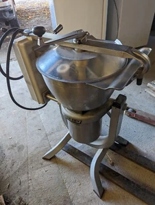 HOBART HCM-300 30 Qt TILTING VERTICAL CHOPPER MIXER BUFFALO - Picture 1 of 18