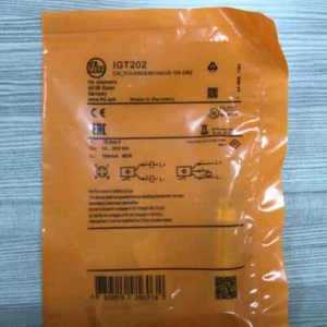   1PC  IFM Proximity Switch IGT202 - Picture 1 of 2