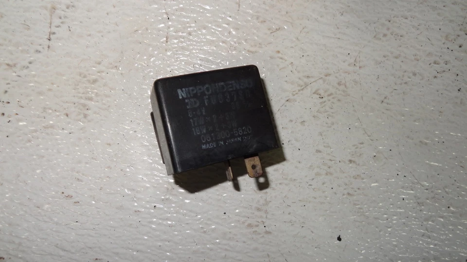 1982 年雅马哈 XT125 XT 125 耐磨 Y197 保险丝 — 第 1/1 张图片