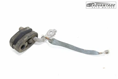 2015-2023 CHRYSLER 300 S REAR RIGHT SIDE EXHAUST PIPE LOWER HANGER & BRACKET OEM - Image 1 of 4