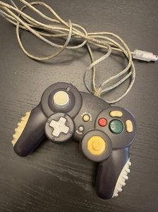 MAD CATZ Wired Nintendo GameCube Controller Grey #5626 - Picture 1 of 4