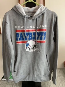 New England Patriots Wicking Retro Logo Hoodie Hooded Sweatshirt Mens Small Read - Picture 1 of 5
