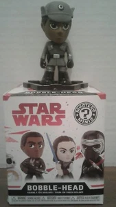 Figura Funko Mystery Minis Star Wars Los Últimos Jedi Finn Primera Orden 1:12 Probabilidades - Imagen 1 de 11