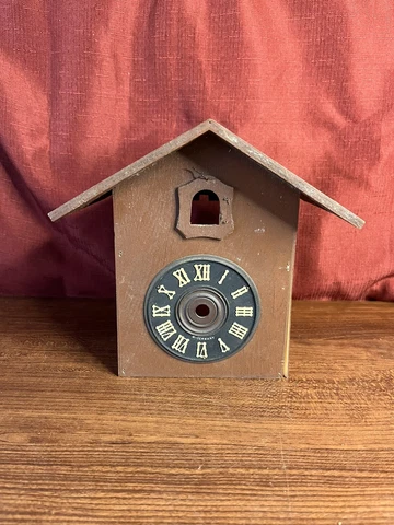 Vintage Cuckoo Clock  Made in Germany for parts not working Cover
