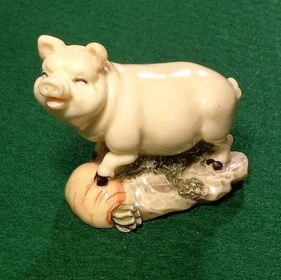 Vintage PIG & TURNIP Resin Figurine - Image 1 of 4