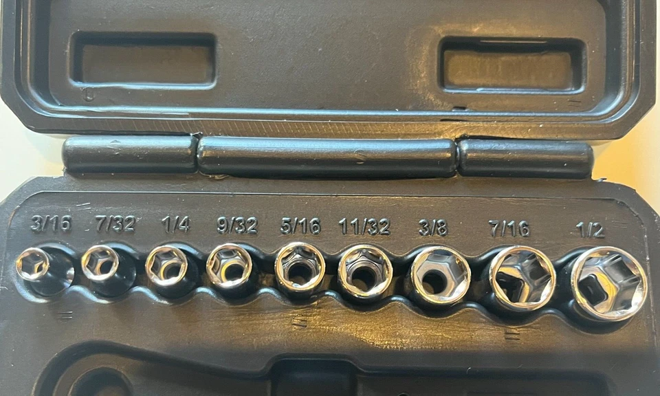 CRAFTSMAN 9pc. Standard 1/4" DRIVE SAE SOCKET WRENCH Set - Image 1 of 1