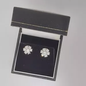 Vintage 18ct White Gold NATURAL VVS1 E Diamond Daisy Earrings 2cts - Picture 1 of 4