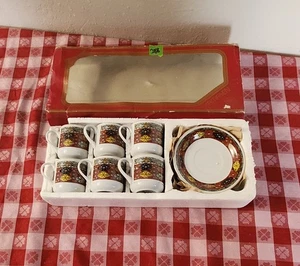 Taza y platillo de porcelana fina chapada en oro de 24 quilates de colección Yamasen Gold Collection - Imagen 1 de 16