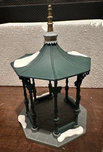 Gazebo Department 56 Heritage Village Collection Town Square 55131 - Imagen 1 de 7