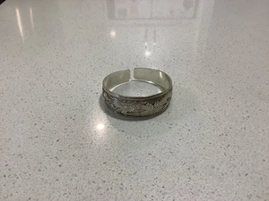 BANGLE SILVER TONE ENGRAVED DRAGONS AND FISH - Bild 1 von 3