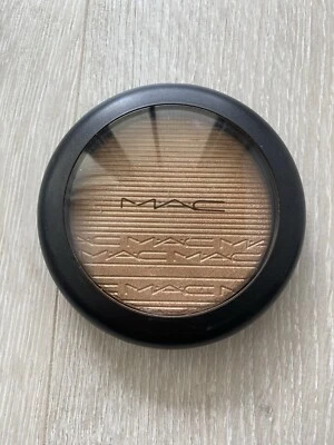 MAC EXTRA DIMENSION SKINFINISH POUDRE LUMIÈRE - Colour OH, DARLING! Highlighter - Bild 1 von 4