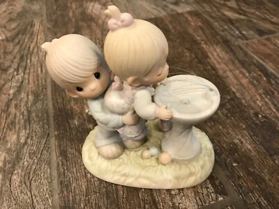  Vtg PRECIOUS MOMENTS FIGURINES LOT OF 3 (Snowman- Ice Skating- Fountain) LOOK!! - Image 1 of 4