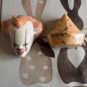 Clown Bath Bomb - Scary Bath Bomb - Horror Bath Bomb - IT Bath Bomb - PennyWise - Picture 1 of 6