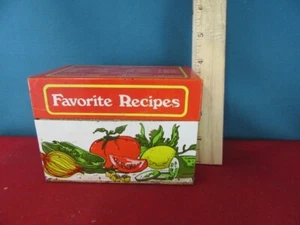 Vintage Old Tin Favorite Recipes Box Hand Written and Clipped Recipes Grandma's - Picture 1 of 7