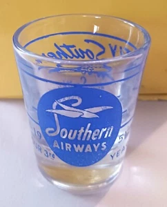 Southern Airways South's Local Service 3rd Year Shot Glass Airline Aviation - Bild 1 von 2
