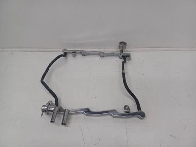 1998 福特野马 GT 4.6 发动机燃油轨道和调节器 — 第 1/4 张图片